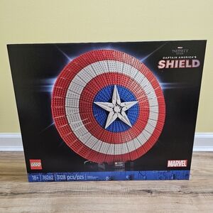 New PRICE FIRM LEGO Captain America's Shield